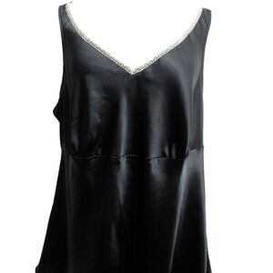 Lane Bryant Tank Top Women's Size 16 Black Sleeveless‎ V-Neck Polyester Pullover